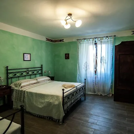 Da Sugari Bed and Breakfast *